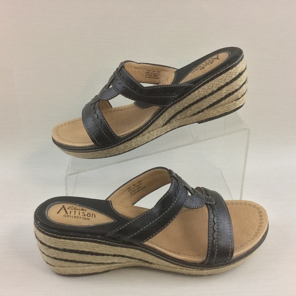 Clarks Shoes - Clarks Sandals Wedge Slides 9M Excellent!